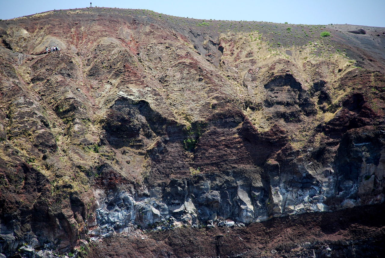 cratere vesuvio - area vesuviana